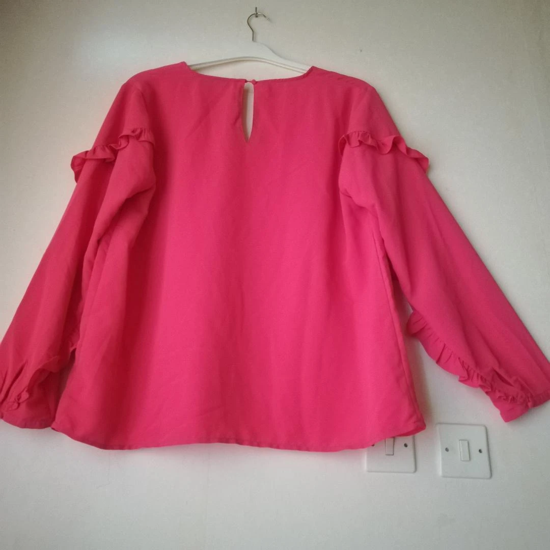 Tuniek/blouse Framboos label maat XL met gebogen ruches mouwen – photo 4